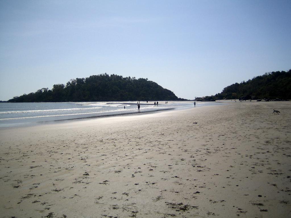Crystall Goa パロレム エクステリア 写真
